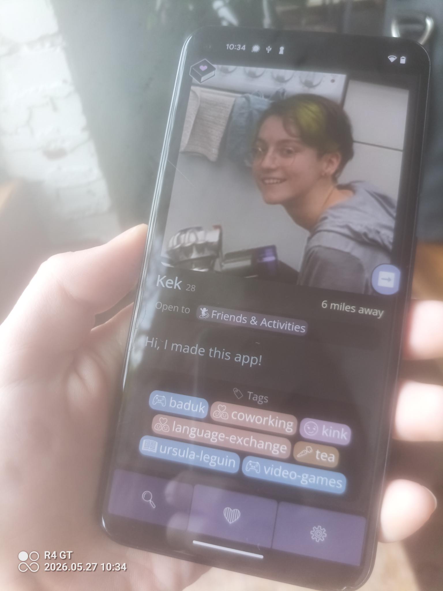 Picture of mobile phone with Directory installed